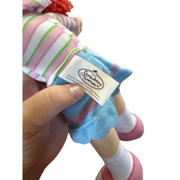 Kellytoy Strawberry Shortcake plush doll stuffed animal - Picture 4 of 5